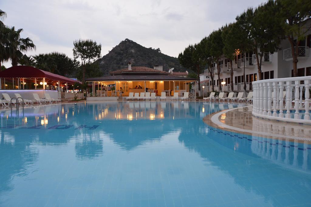 White Hotel Oludeniz Exterior foto